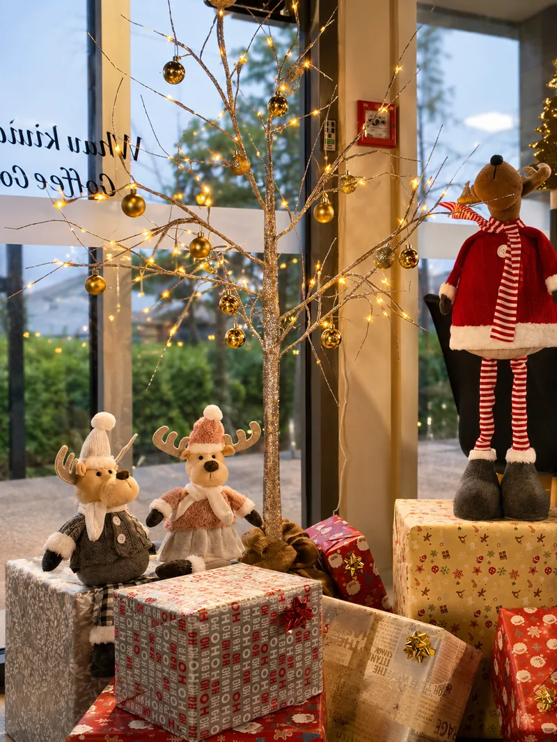 Seasonal display inside Number Five Cafe
